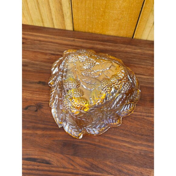 Vintage Carnival Glass Bowl With Embossed Leaf & Berry Design Amber Iridescent F - Picture 6 of 7